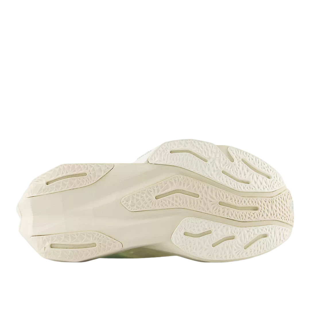 New Balance Women's Fuelcell Rebel v4