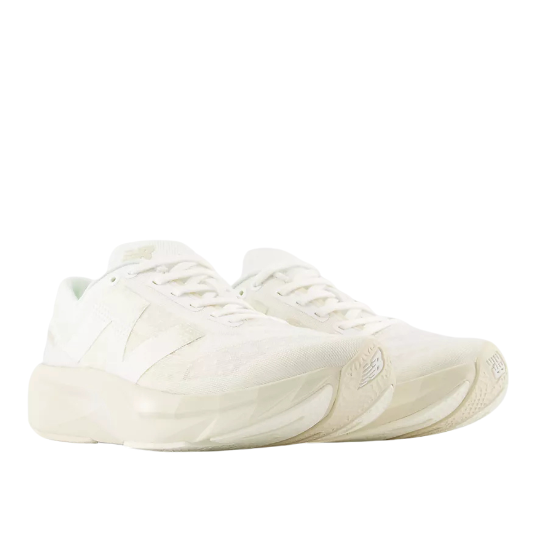 New Balance Women's Fuelcell Rebel v4